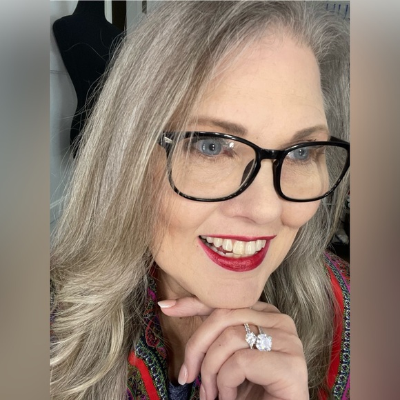 🐝LIVE LISTING🐝 Anything Goes Shows! - Picture 5 of 10